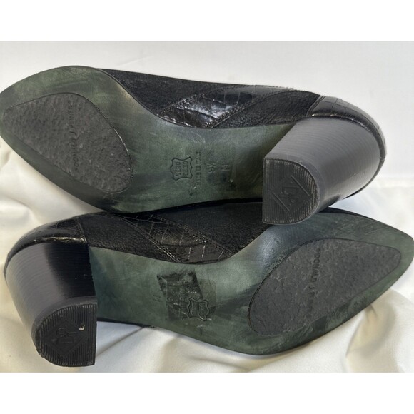 Donald Pliner Women's Black Suede/leather Pointed Toe Heel Ankle Boots  Size 9.5 - Picture 5 of 15